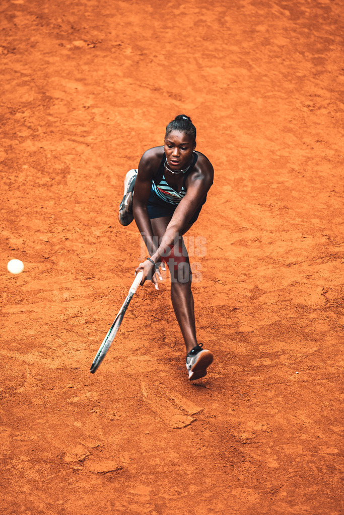 Tennis | Frauen | WTA Tour 250 | European Open Hamburg | Noma Noha Akugue (GER) vs. Martina Trevisan (ITA) | 27.07.2023 | Noma Noha Akugue (GER)