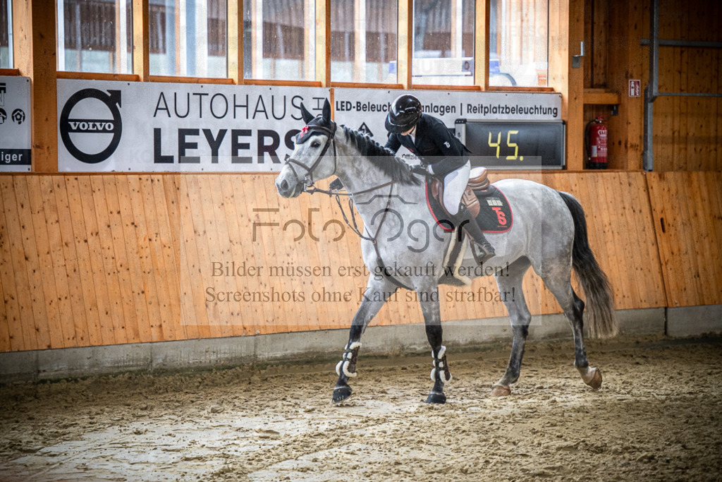 DOS_1609 | Entdecke hochwertige Reitturnierfotos von Foto Oger. Professionell, emotional und authentisch – jetzt Lieblingsmomente im Shop bestellen.Deutschlandweite Turnierfotografie. - Realisiert mit Pictrs.com