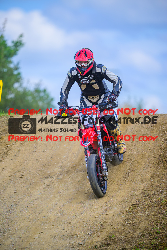 MaZZes_FotoMatrix_240713_6007705_9897 | S3