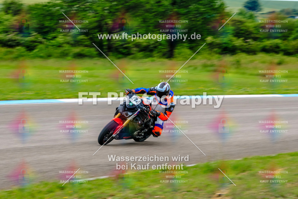MotoTeam-3513 | Hier findet Ihr Bilder von Touristenfahrten auf der Nürburgring Nordschleife oder von anderen Veranstaltungen die ich besucht habe. Viel Spass beim Durch Schauen 