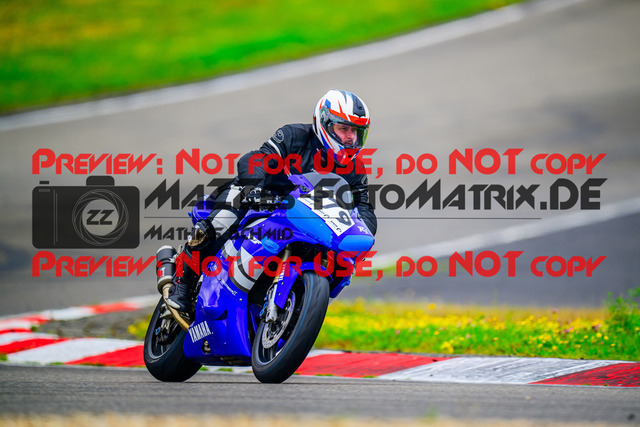 MaZZes_FotoMatrix_240804_6007705_1435 | Fotograf Mathias Schmid
Sportfotograf,
Eventfotograf,
Hochzeitsfotograf,
Portraitfotograf