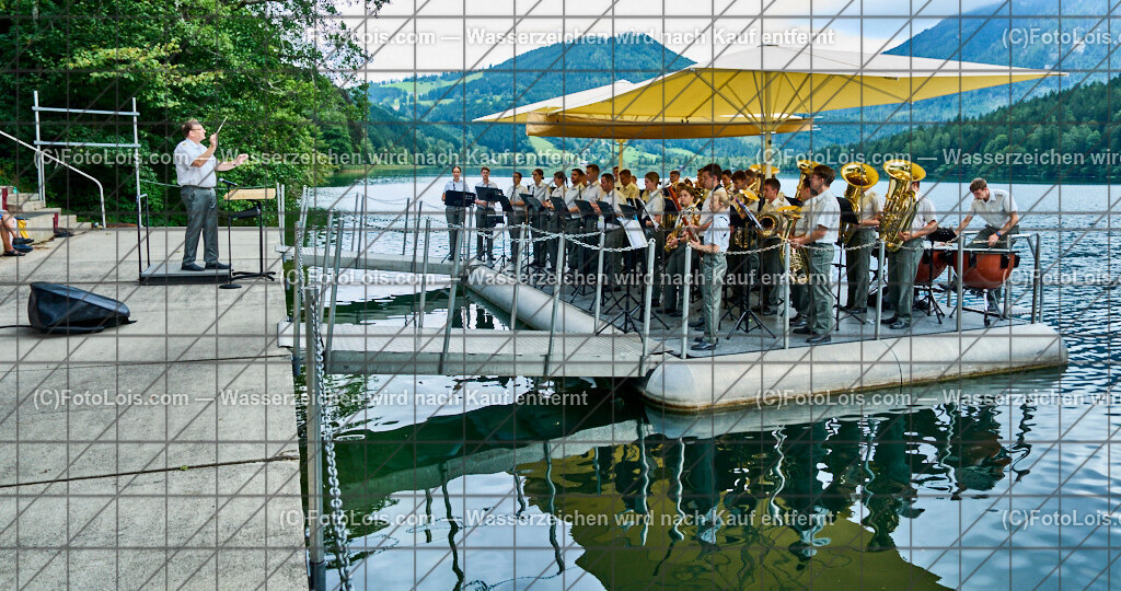 ALP1130_XXXX-Chopin-Festival_Ausklang | (C)FotoLois.com, Alois Spandl. XXXX. Chopin-Festival in der Kartause Gaming, musikalischer AUSKLANG auf der Seebühne Lunz mit dem Blasorchester der Miltärmusik Niederösterreich unter der Leitung von Oberst Adolf Obendrauf, So 18. August 2024.