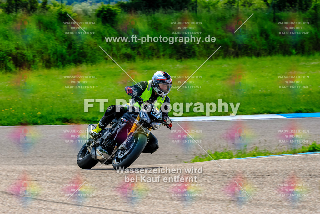 MotoTeam-0241 | Hier findet Ihr Bilder von Touristenfahrten auf der Nürburgring Nordschleife oder von anderen Veranstaltungen die ich besucht habe. Viel Spass beim Durch Schauen 