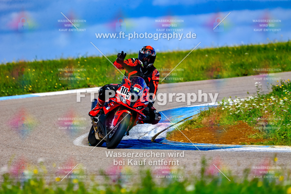 _OUR5357 | Hier findet Ihr Bilder von Touristenfahrten auf der Nürburgring Nordschleife oder von anderen Veranstaltungen die ich besucht habe. Viel Spass beim Durch Schauen 