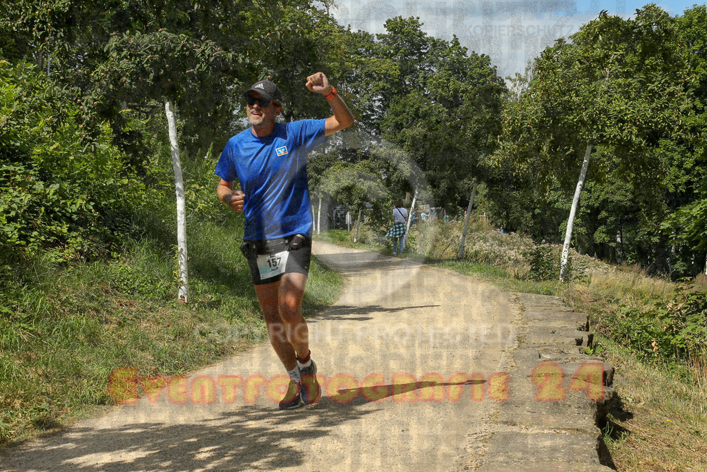 250824_1334_EX1_2874 | Sportfotografie im Rhein-Sieg Kreis, Köln, Bonn, NRW, Rheinland Pfalz, Hessen, etc. Unser Tätigkeitsfeld umfasst den Laufsport vom Volkslauf über den Marathon, Duathlon, Triathon bis zum Ultralauf wie Kölnpfad Ultra oder Schindertrail.