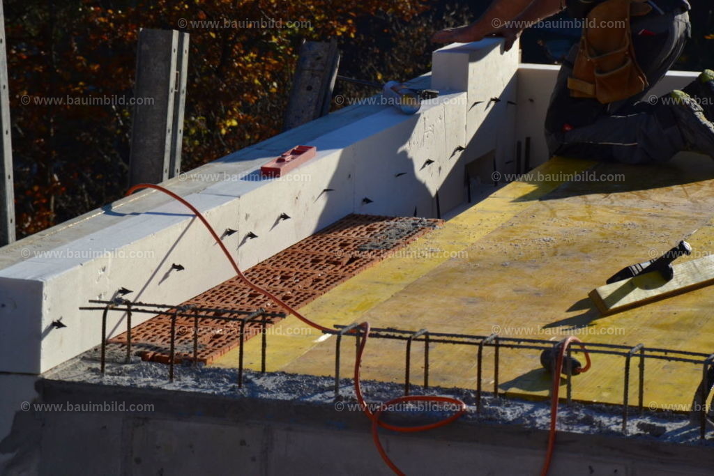 bib-lg04-betonarbeiten-decken-0643 | Nach LV-Leistungsgruppen sortierte Detailfotos über den Bau eines Hauses. Alle Hausbau-Bilder direkt vom Urheber und Autor der Website Haus-Selber-Bauen.com