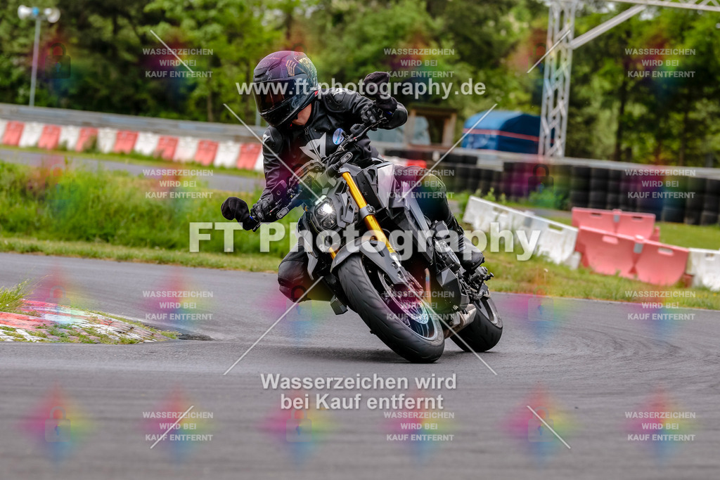 MotoTeamVBK-20538 | Hier findet Ihr Bilder von Touristenfahrten auf der Nürburgring Nordschleife oder von anderen Veranstaltungen die ich besucht habe. Viel Spass beim Durch Schauen 