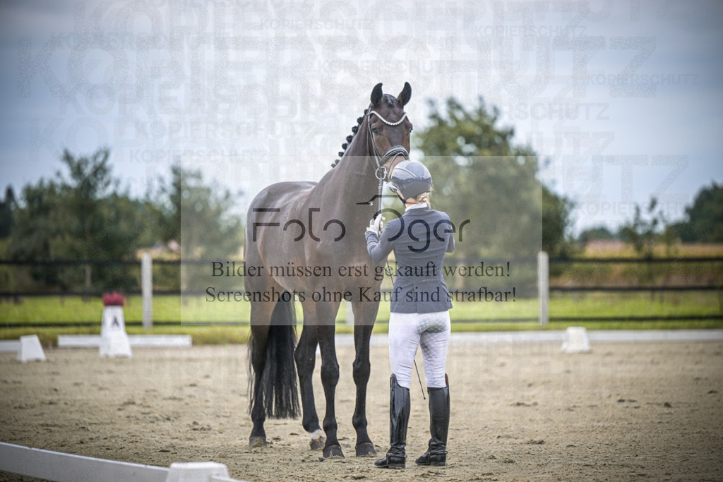 DOS_0584 | Entdecke hochwertige Reitturnierfotos von Foto Oger. Professionell, emotional und authentisch – jetzt Lieblingsmomente im Shop bestellen.Deutschlandweite Turnierfotografie. - Realisiert mit Pictrs.com