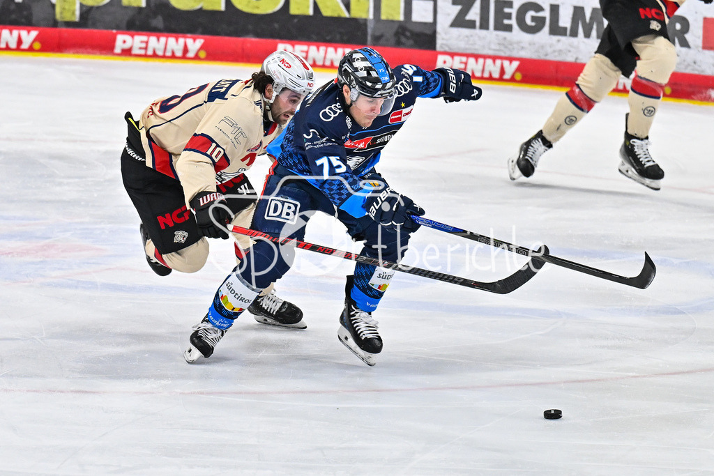ERC Ingolstadt - Nuernberg Ice Tigers | im Duell Evan BARRATT (Nuernberg Ice Tigers 10) und Alex BRETON (ERC Ingolstadt 75) / Zweikampf / DEL: ERC Ingolstadt - Nuernberg Ice Tigers, Saturn Arena am 21.03.2025