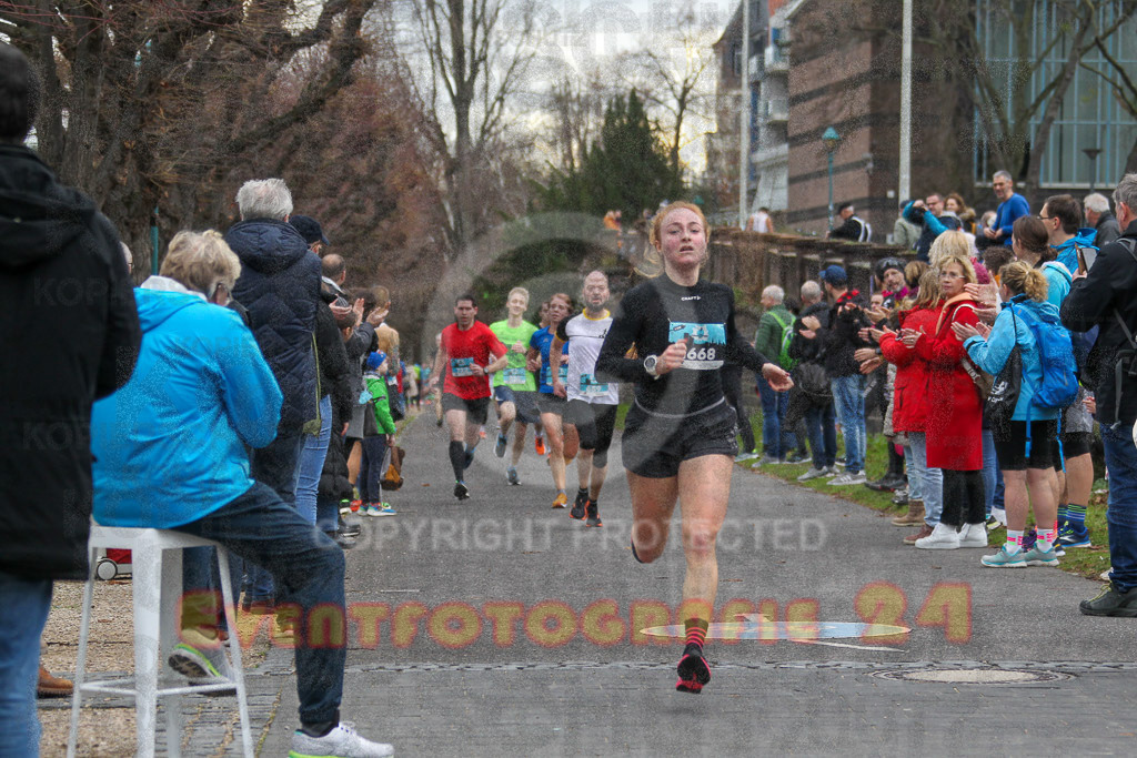 221231_1154_EV4_7912 | Sportfotografie im Rhein-Sieg Kreis, Köln, Bonn, NRW, Rheinland Pfalz, Hessen, etc. Unser Tätigkeitsfeld umfasst den Laufsport vom Volkslauf über den Marathon, Duathlon, Triathon bis zum Ultralauf wie Kölnpfad Ultra oder Schindertrail.