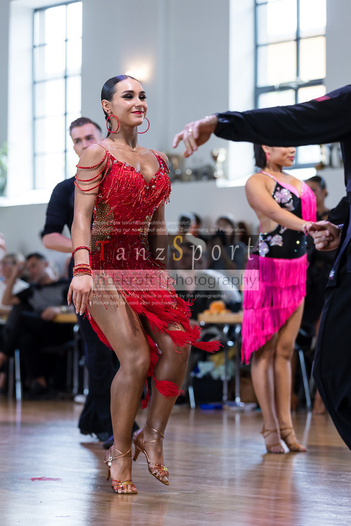 20240616_D-Cup-HGR-Latein_3611 | Tanzsportbilder, Standardtanz, Lateintanz, WDSF, DTV, LTVB, dancecomp, goc, hessen tanzt, blaues band der spree, walzer, tango, wiener walzer, slowfox, quickstepp, samba, rumba, cha-cha-cha, paso doble. jive, hd-kroft photography, turniertanzsport