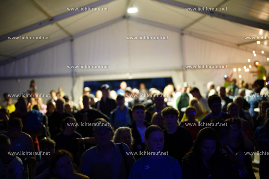 FSC00464 | Lichterlauf  - Realisiert mit Pictrs.com