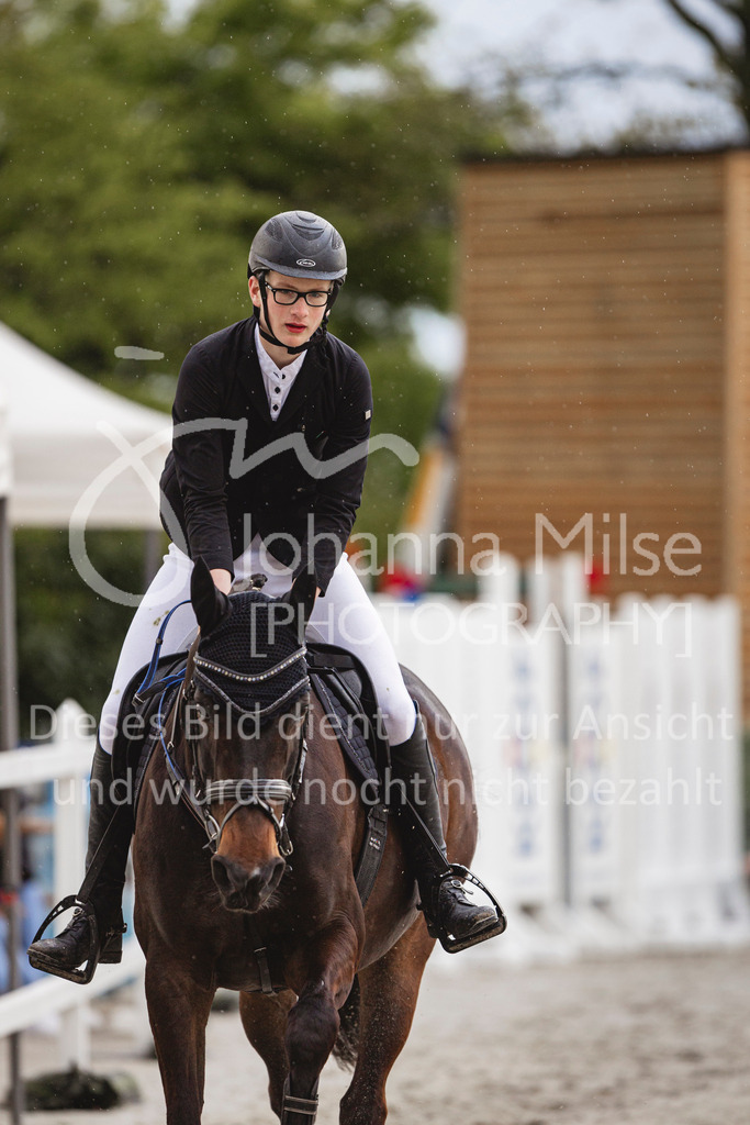 240424_Lemwerder_Stil-M-145 | Deine schönsten Turniermomente als professionelle Fotos! Entdecke hochwertige Pferdesport-Fotografie im Online-Shop. Jetzt Fotos finden & bestellen!