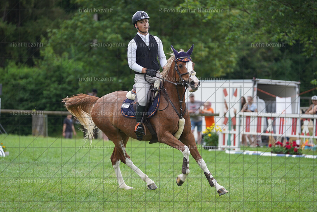 20240706-FAH06403 | Grafing Turnierfotos, Reitverein Ebersberg, Turnierfotografen Bayern, reitsportbilder, Pferdefotograf, reitsportfotograf, Sportbilder, Reitsportfotografie, Fotoagentur Herrmann, Turnierfotograf