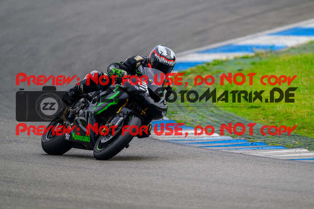 MaZZes_FotoMatrix_240521_6007705_1512 | ROT