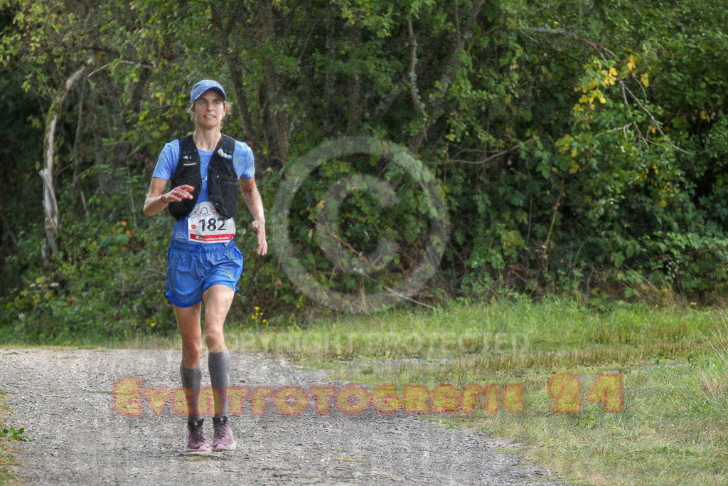 250830_1416_EV4_4357 | Sportfotografie im Rhein-Sieg Kreis, Köln, Bonn, NRW, Rheinland Pfalz, Hessen, etc. Unser Tätigkeitsfeld umfasst den Laufsport vom Volkslauf über den Marathon, Duathlon, Triathon bis zum Ultralauf wie Kölnpfad Ultra oder Schindertrail.