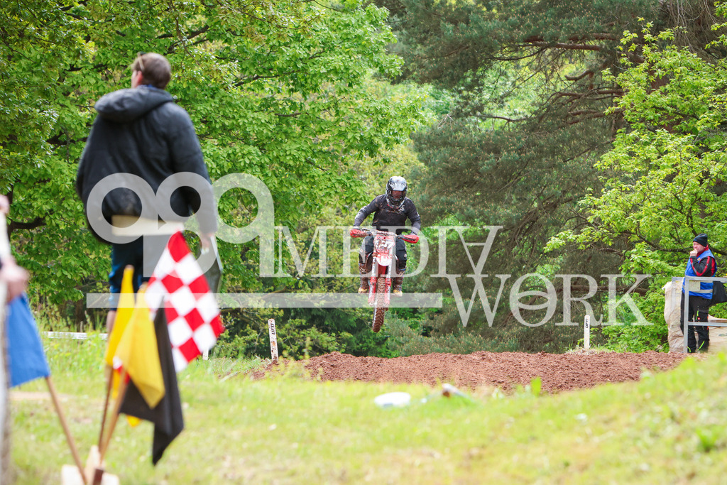 5E6A0072 | 989 MEDIAWORK