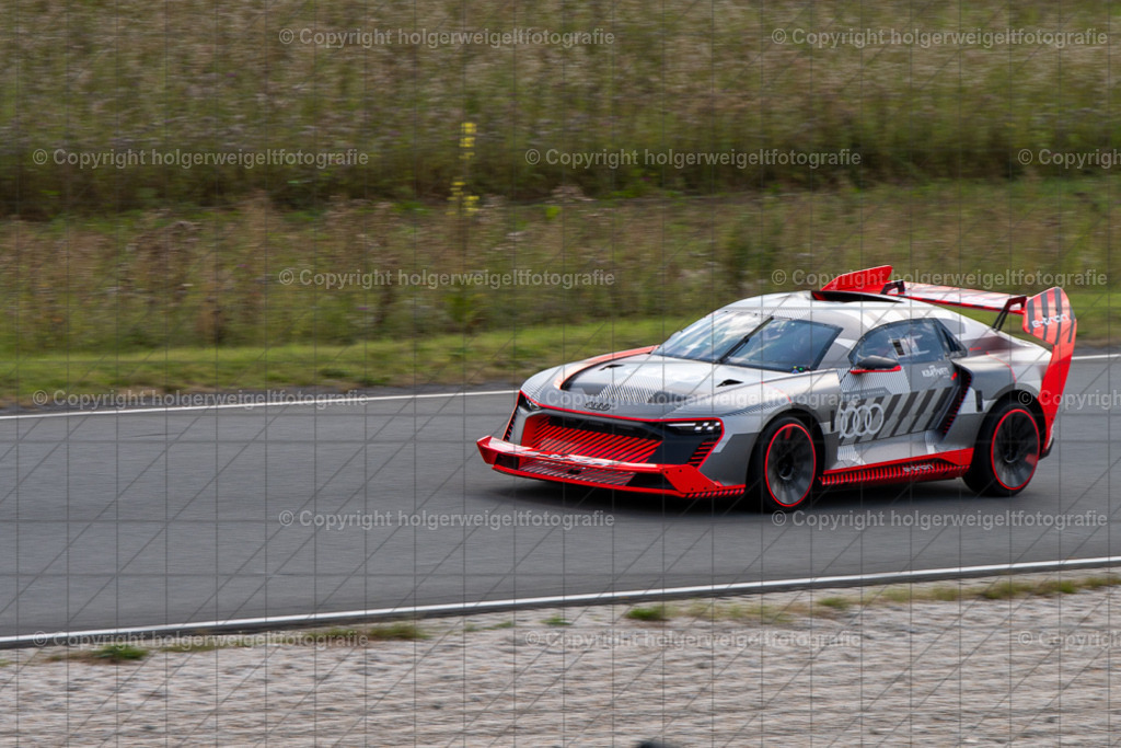 20250906160917D75_6570 | Bitte beachten!!!
Alle Fotos dieser Galerie sind nur grundbearbeitet. Im Falle eines Verkaufs, werde ich die Fotots noch mit dem nötigen Feinschliff versehen. - Realisiert mit Pictrs.com