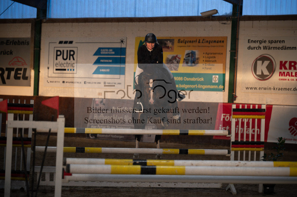 Hallenreittunier Voxtrup 2023 | Entdecke hochwertige Reitturnierfotos von Foto Oger. Professionell, emotional und authentisch – jetzt Lieblingsmomente im Shop bestellen.Deutschlandweite Turnierfotografie. - Realisiert mit Pictrs.com