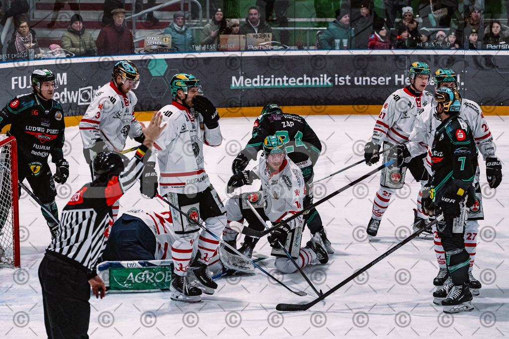 Alligators_vs_Toelz_15_02_2026-27 | Höchstadt Alligators Fotogalerie: Eishockey-Action aus Franken. Professionelle Spielfotos, Portraits & Stadionbilder zum Download. Jetzt entdecken! - Realisiert mit Pictrs.com