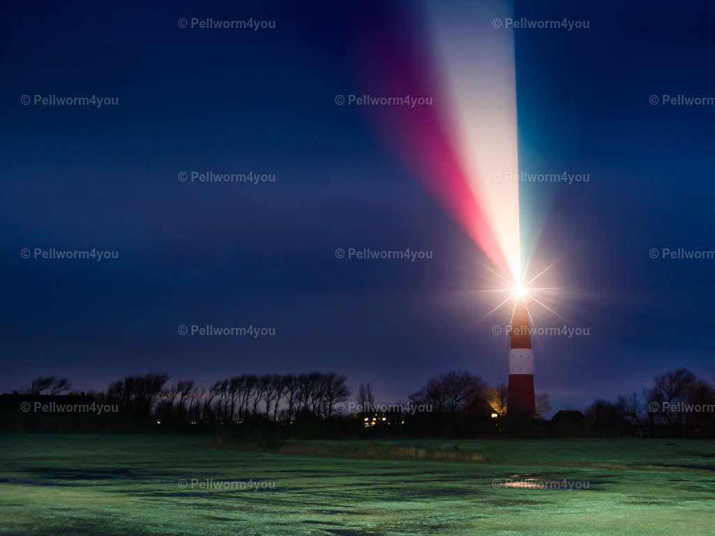 Pellworm-Pellworm-Leuchtturm_20181231_C311025_0074-_pictrs | Pellwormer Bilder und Fotos als Poster, auf Leinwand mit Keilrahmen, hinter Acrylglas, auf Alu-Dibond oder Forex-Platte und vieles mehr. Zum verschenken, für die Ferienwohnung oder für zu Hause. - Realisiert mit Pictrs.com