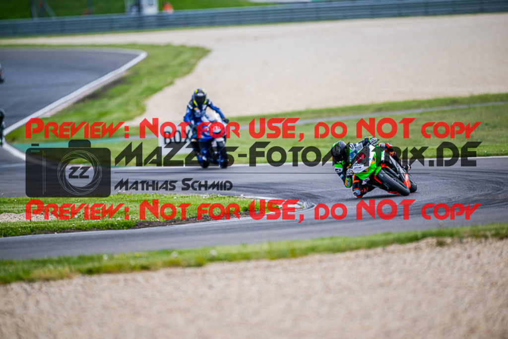 MaZZes_FotoMatrix_220506_92383 | Fotograf Mathias Schmid
Sportfotograf,
Eventfotograf,
Hochzeitsfotograf,
Portraitfotograf