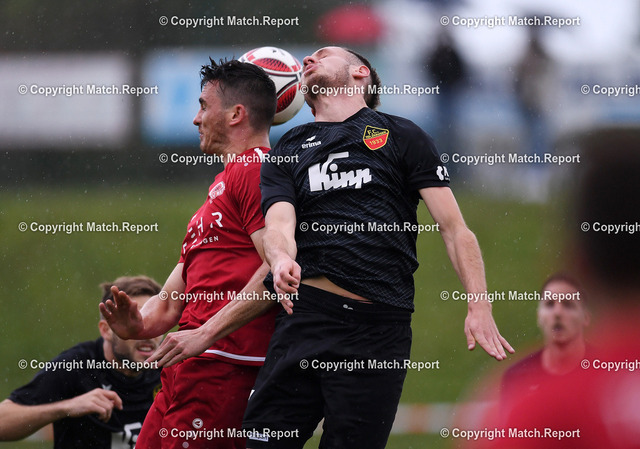 Fussball Verbandsliga   2021/2022: FC Holzhausen - TSV Berg  | Fussball  Verbandsliga 2021/2022    15.09.2021FC Holzhausen - TSV BergMax Brendle (FC Holzhausen,re)FOTO: ULMER PressebildagenturxxNOxMODELxRELEASExx