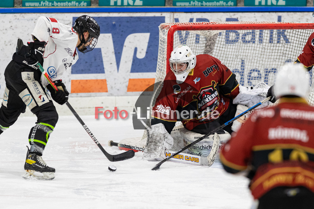 Bayernliga Eishockey Meisterrunde, TSV Peißenberg "Miners" gegen EHC Königsbrunn "Pinguines" am 17.2.23 in Peißenberg | Bayernliga Eishockey Meisterrunde, TSV Peißenberg "Miners" gegen EHC Königsbrunn "Pinguines" am 17.2.23 in Peißenberg