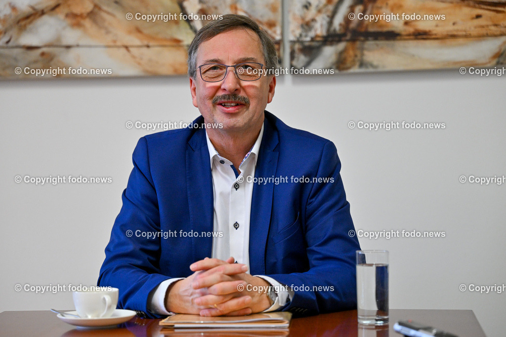 Ernst Wiesinger_ Spartenobmann Handel WKO Ooe_ 12.12.2023_-7 | 12.12.2023, Linz, AUT, Wirtschaftskammer Oberoesterreich, WKO, Handel, im Bild Ernst Wiesinger (Spartenobmann Handel WKO Ooe)