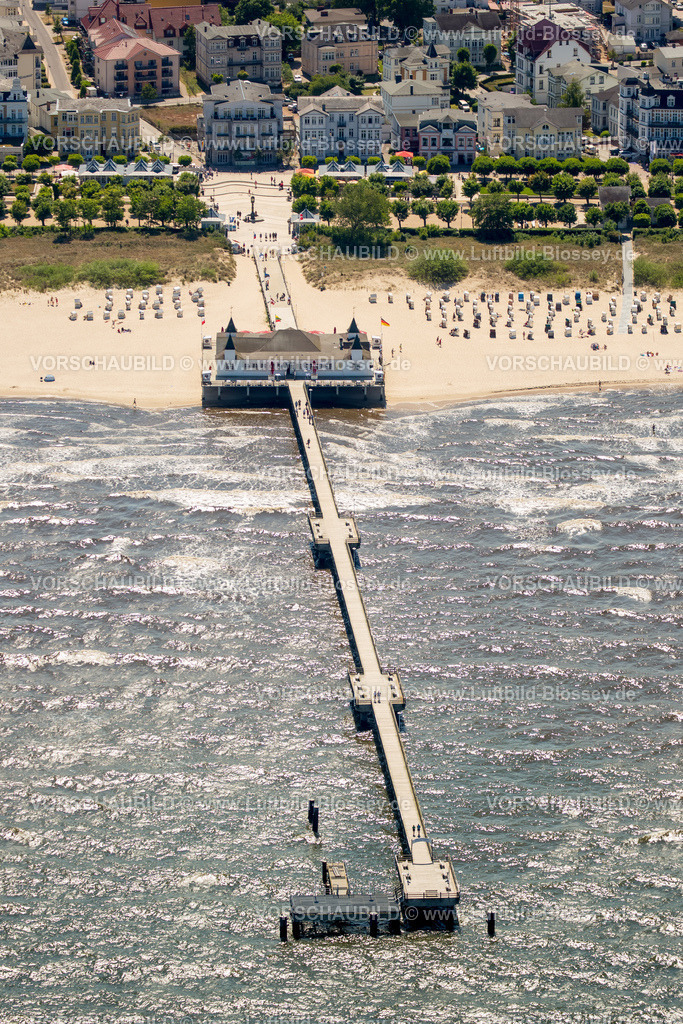 Usedom16062074Ahlbeck | Seebad Ahlbeck, Seebrücke Ahlbeck, Strand von Heringsdorf, Insel Usedom,  Heringsdorf, Ostsee, Mecklenburg-Vorpommern, Deutschland