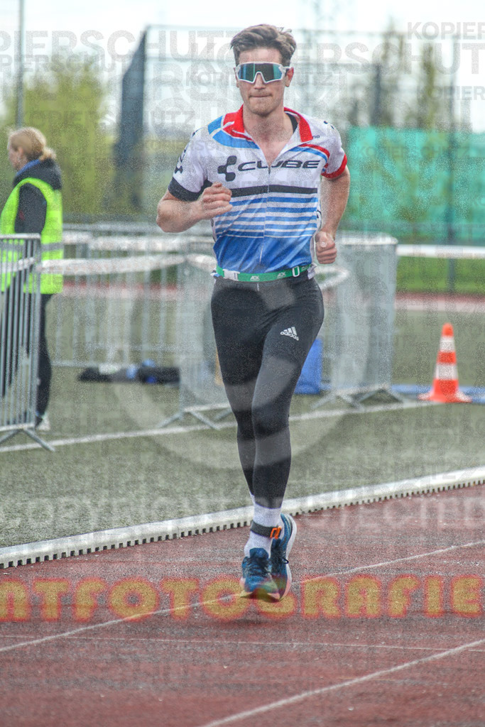 230423_1130_EV3_2840 | Sportfotografie im Rhein-Sieg Kreis, Köln, Bonn, NRW, Rheinland Pfalz, Hessen, etc. Unser Tätigkeitsfeld umfasst den Laufsport vom Volkslauf über den Marathon, Duathlon, Triathon bis zum Ultralauf wie Kölnpfad Ultra oder Schindertrail.