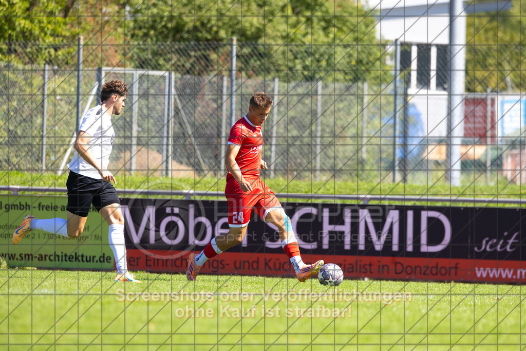 20260906_130926_0084_(c)_by_PhotoPeet | #,1.FC Donzdorf II (rot) vs. SGM Jebenhausen-Bezgenriet (weiß), Fußball, Kreisliga A3 - Bezirk Neckar/Fils, 02. Spieltag, Saison 2026/2027, Rasenplatz Lautertal Stadion, Süßener Straße 16, 73072 Donzdorf, 06.09.2026 - 13:00 Uhr,Foto: PhotoPeet / Sport- &amp; Eventfotografie / Peter Harich