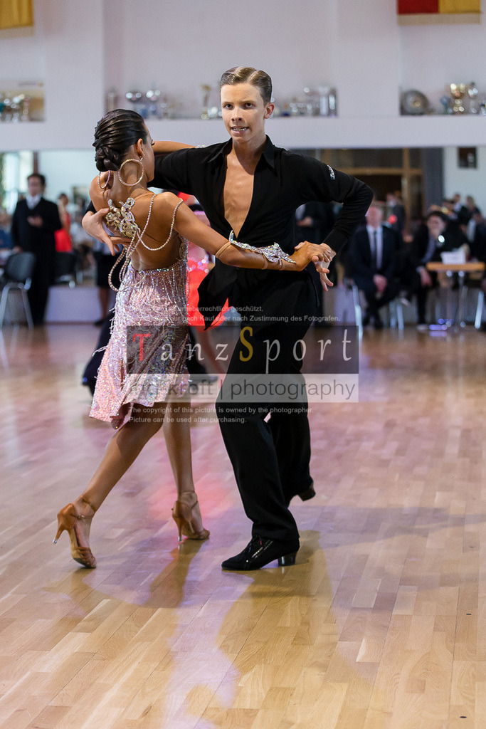 20240615_DM-Jun2-Kombi_09860 | Tanzsportbilder, Standardtanz, Lateintanz, WDSF, DTV, LTVB, dancecomp, goc, hessen tanzt, blaues band der spree, walzer, tango, wiener walzer, slowfox, quickstepp, samba, rumba, cha-cha-cha, paso doble. jive, hd-kroft photography, turniertanzsport