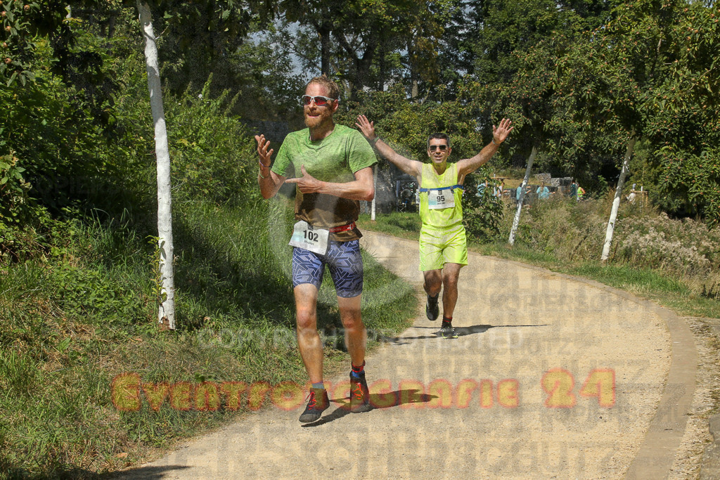 250824_1233_EX1_9703 | Sportfotografie im Rhein-Sieg Kreis, Köln, Bonn, NRW, Rheinland Pfalz, Hessen, etc. Unser Tätigkeitsfeld umfasst den Laufsport vom Volkslauf über den Marathon, Duathlon, Triathon bis zum Ultralauf wie Kölnpfad Ultra oder Schindertrail.