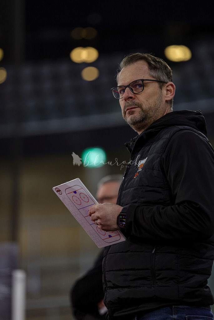 EHCB vs HCD-0528 | Sportbilder, Sportfotograf, Hochzeits- und Eventfotografin, Flugshows, Portraits und Tiershooting, Aviation, Downhill, Nationalleague, Swissleague, International