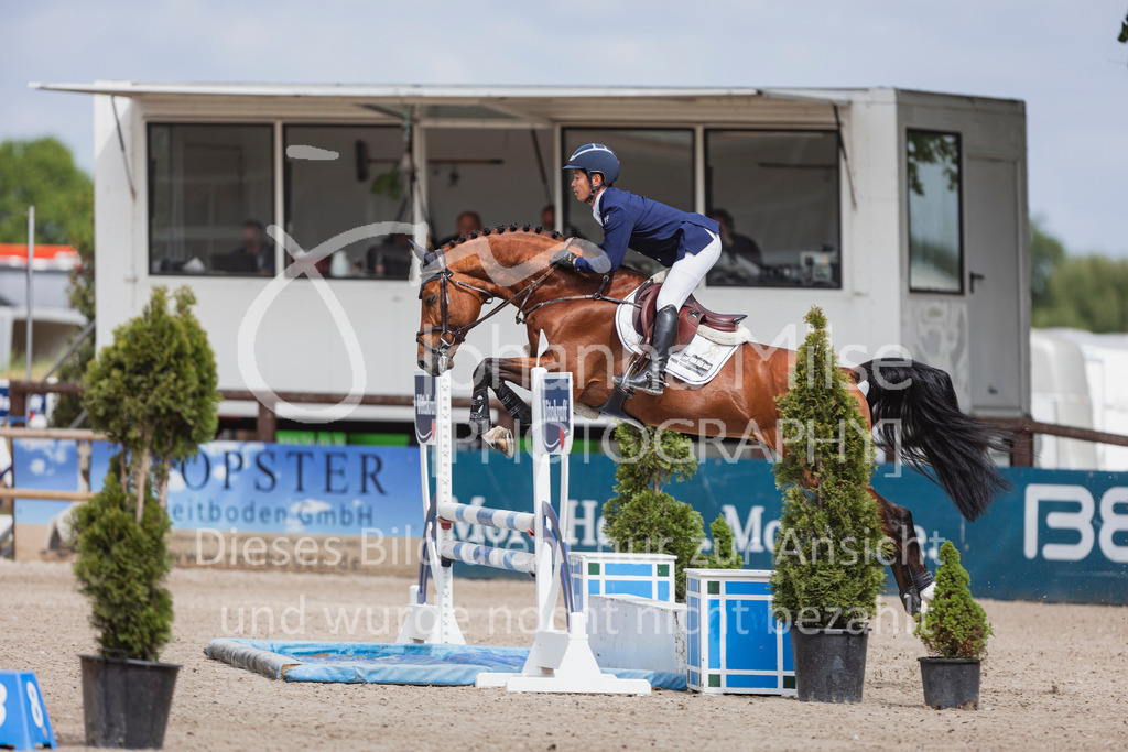 250506_Mühlen_SprPf-L2-408 | Deine schönsten Turniermomente als professionelle Fotos! Entdecke hochwertige Pferdesport-Fotografie im Online-Shop. Jetzt Fotos finden & bestellen!