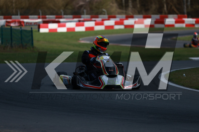 0DKP1733 | Kliewer Motion & Motorsport - Realisiert mit Pictrs.com