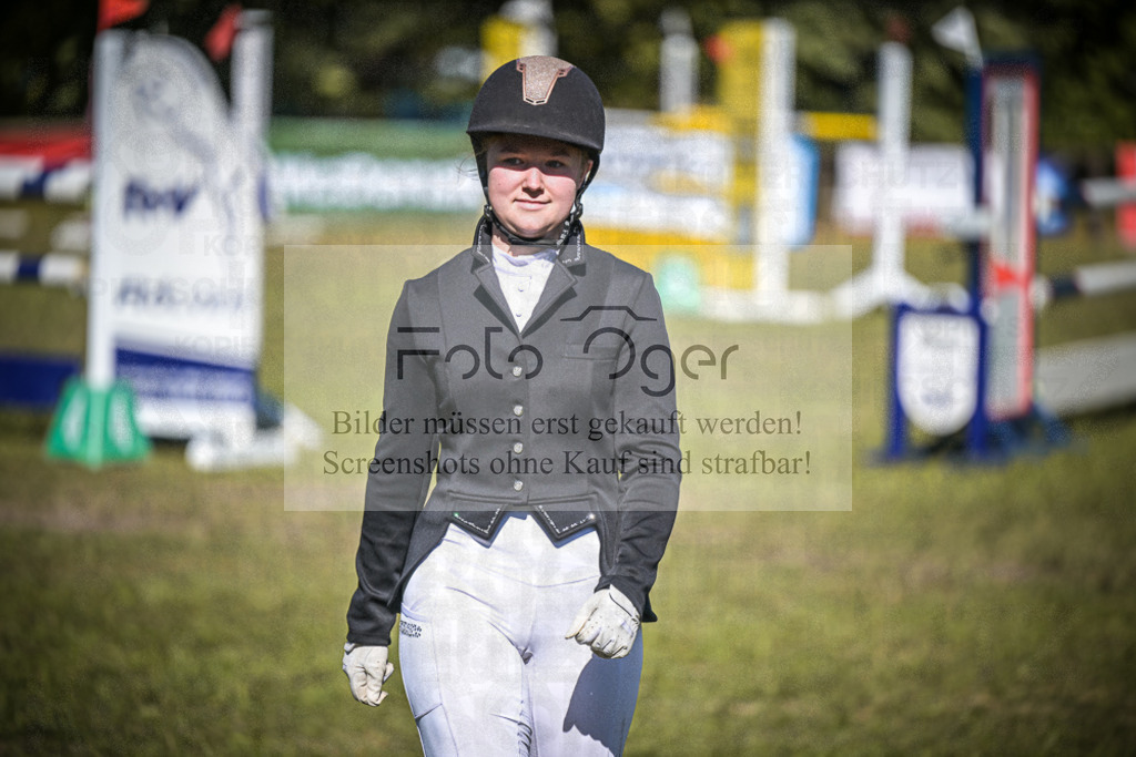 DOS_0033 | Entdecke hochwertige Reitturnierfotos von Foto Oger. Professionell, emotional und authentisch – jetzt Lieblingsmomente im Shop bestellen.Deutschlandweite Turnierfotografie. - Realisiert mit Pictrs.com