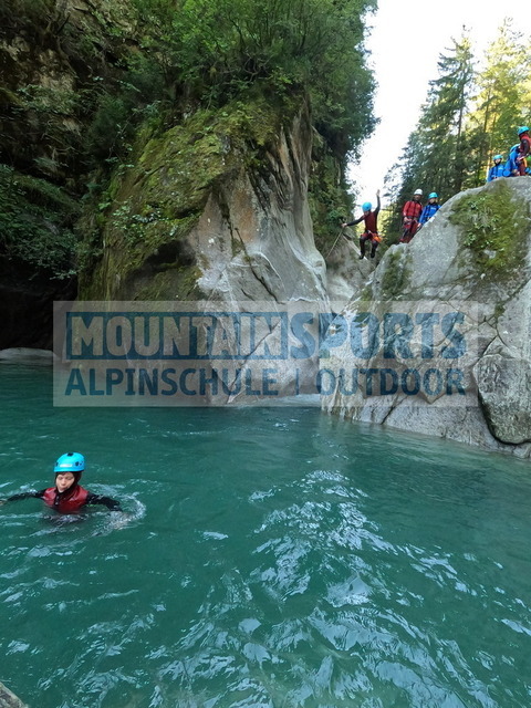 GOPR5339 | Bestelle die Bilder deines Berg- oder Wasser-Abenteuers mit Mountain Sports bequem von zu Hause aus direkt über unseren Online Fotoshop von pictrs.com. - Realisiert mit Pictrs.com