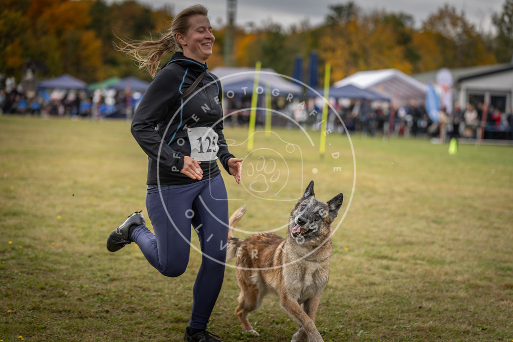Pfotenfotografie_DV3A6941 | Hundefotografie, Tierfotograf, Pfotenfotografie, Fotoshooting Hund, Hunde Portrait, Hundesport, Hundeportraits, Heideshooting, Hunde, Sportfotograf, Hundefotograf, Turnierhundsport, THS,  - Realisiert mit Pictrs.com