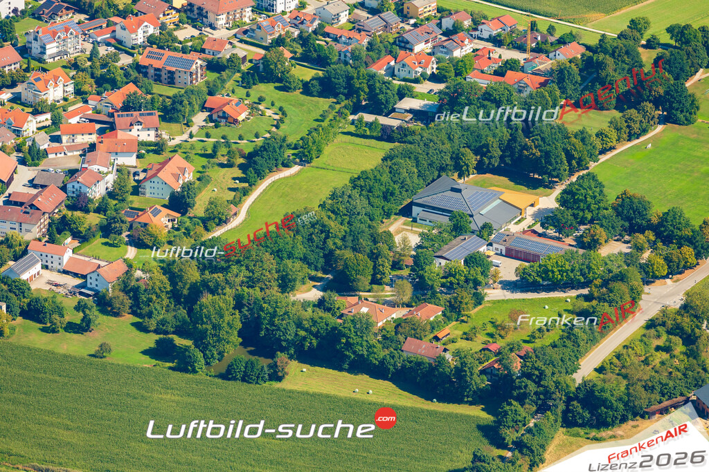 Luftaufnahme der Stadt Bad Füssing - Die Luftaufnahme wurde 2025 vom UL-Flugzeug heraus erstellt ( keine Drohne ) - Hochauflösende Luftaufnahme - für professionelle Ausdrucke geeignet. Die Geschenkidee !Mit Lizenz und Bildrechte bestellbar