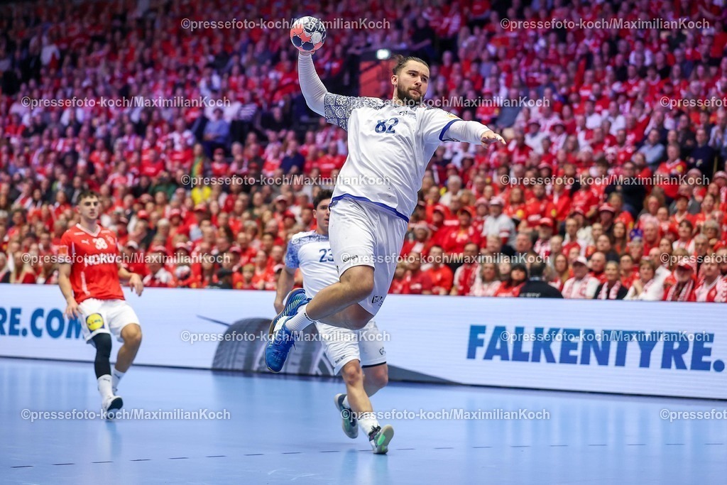 EHF20012602010 | 20.01.2026, Handball, Men's EHF EURO 2026, Dänemark - Portugal, Jyske Bank Boxen in Herning, Dänemark, Preliminary Round:  Jenilson Varela Monteiro (Portugal #11)