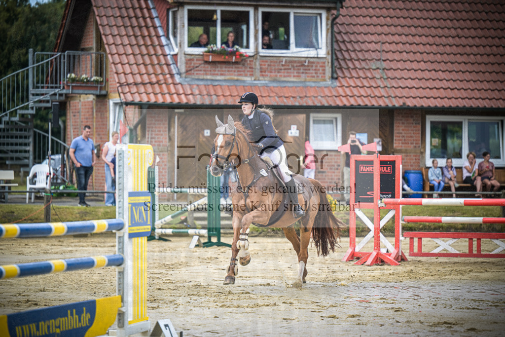 DOS_1717 | Entdecke hochwertige Reitturnierfotos von Foto Oger. Professionell, emotional und authentisch – jetzt Lieblingsmomente im Shop bestellen.Deutschlandweite Turnierfotografie. - Realisiert mit Pictrs.com