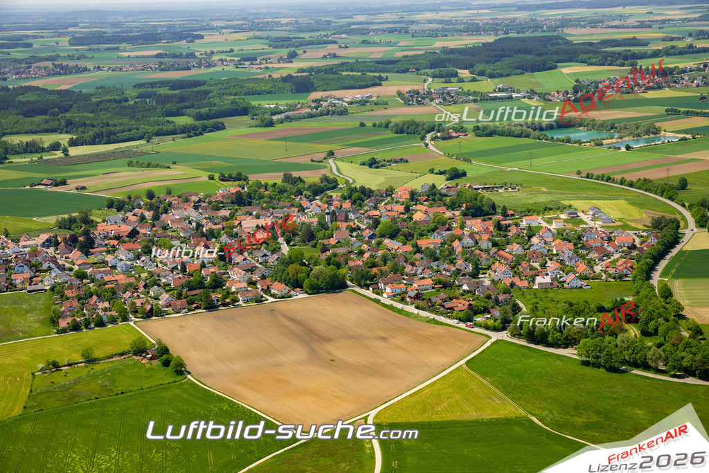 Das Luftbild zeigt  Geltendorf - Die Luftaufnahme wurde 2023 vom UL-Flugzeug aus erstellt ( keine Drohne ) - Hochauflösende Luftaufnahme - Für grossformatige Ausdrucke geeignet. Die Geschenkidee !Mit Lizenz und Bildrechte bestellbar