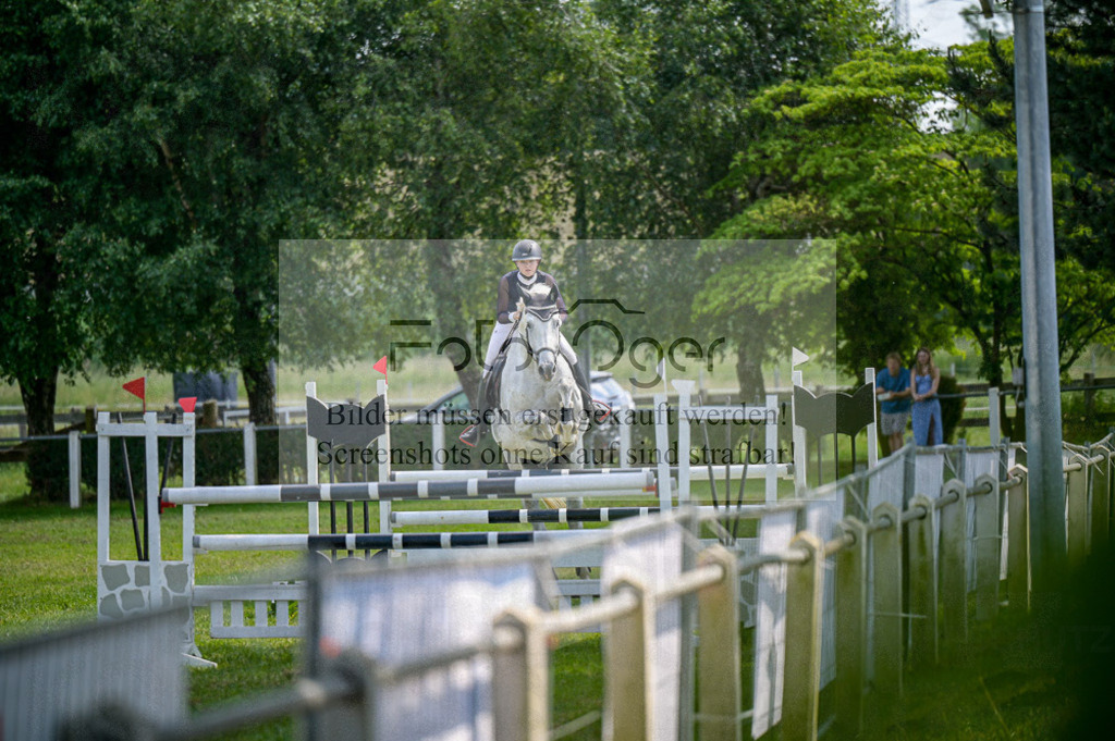Reitturnier Voxtrup | Entdecke hochwertige Reitturnierfotos von Foto Oger. Professionell, emotional und authentisch – jetzt Lieblingsmomente im Shop bestellen.Deutschlandweite Turnierfotografie. - Realisiert mit Pictrs.com