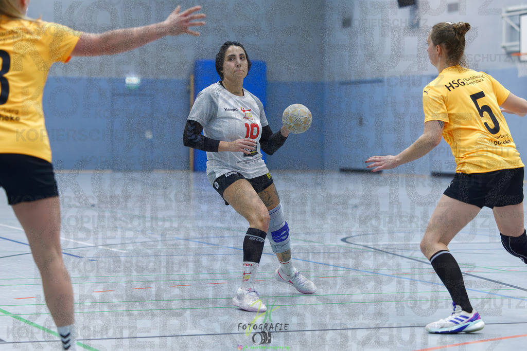 Frauen Oberliga Mitte (HHV); HSG Eibelshausen/Ewersbach - HSG Wettenberg II | Frauen Oberliga Mitte (HHV); HSG Eibelshausen/Ewersbach - HSG Wettenberg II am 13.12.2025 in Steinbrücken (Sporthalle am Hammerweiher)Photo © 2025 - Jörg Heinrich - Realisiert mit Pictrs.com