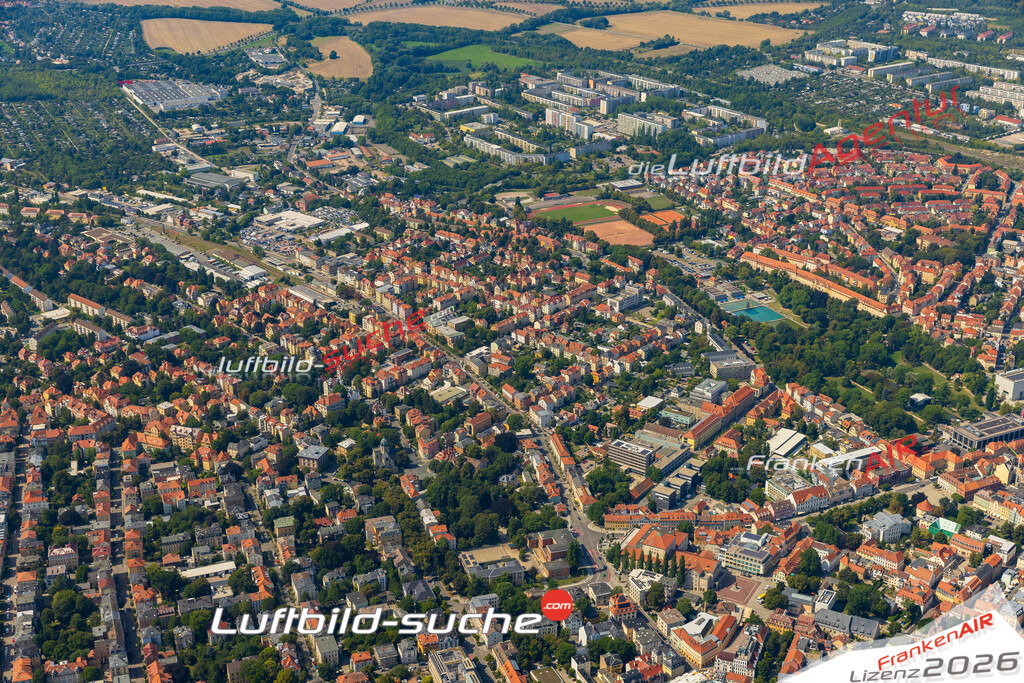 Übersichts Bild Weimar - Die Luftaufnahme wurde 2025 vom UL-Flugzeug heraus erstellt ( keine Drohnenaufnahme ) - Hochauflösende Luftaufnahme - für Wandbilder und großformatige Ausdrucke geeignet. Das besondere Geschenk!Hier alle&nbsp;Infos zur Lizenzierung der LuftaufnahmeWir fliegen auch dieses Jahr wieder in Ihre Region um Luftbilder zu erstellen.- Luftbild anfragen
