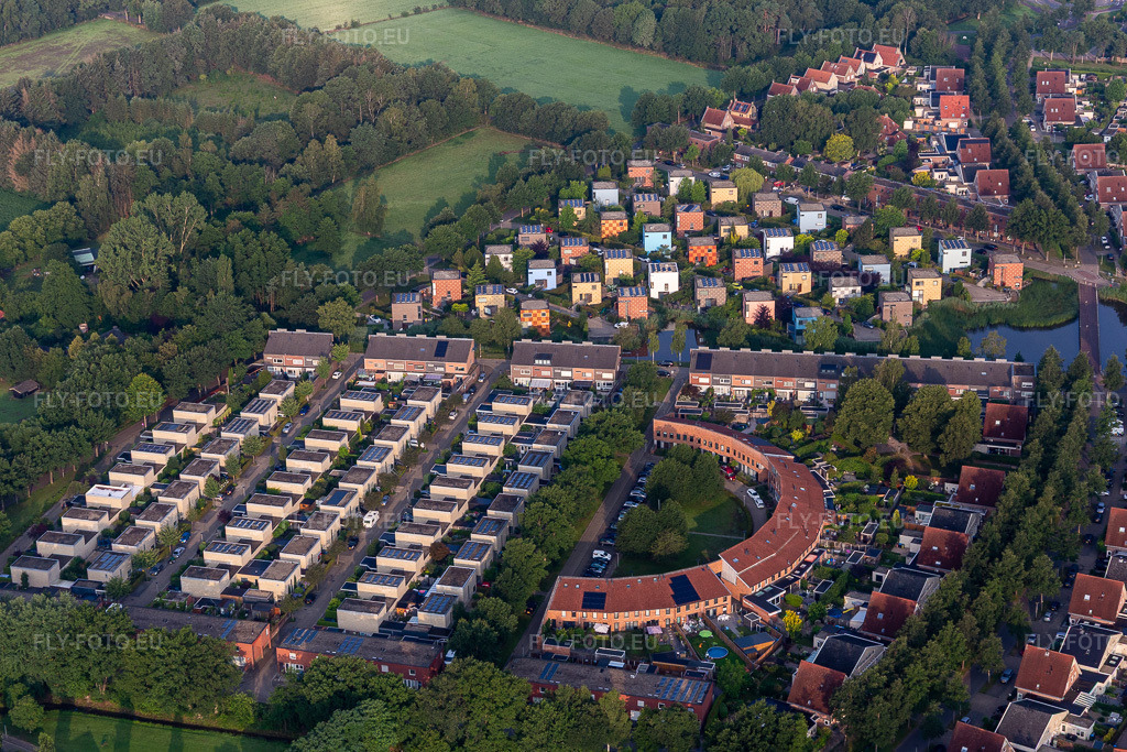 Vue aérienne: Vue de la ville à Enschede dans le département Overijssel, Pays-Bas. Photo: IMG_008187.jpg prise le 18/07/2020 par Werner Riehm/FLY-FOTO.euRésolution de l'original: 5472 x 3648 px