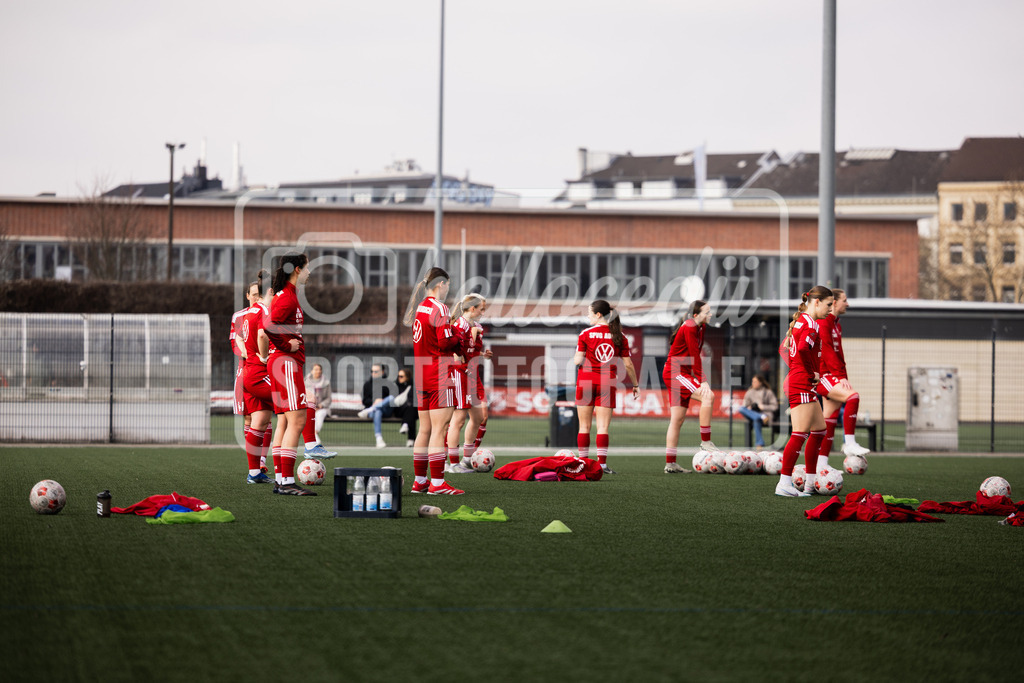 Fußball I Frauen I Saison 2025-2026 I Regionalliga Nord I 15. Spieltag I St. Pauli - SpVg Aurich-16 | realhellocedii - Realisiert mit Pictrs.com