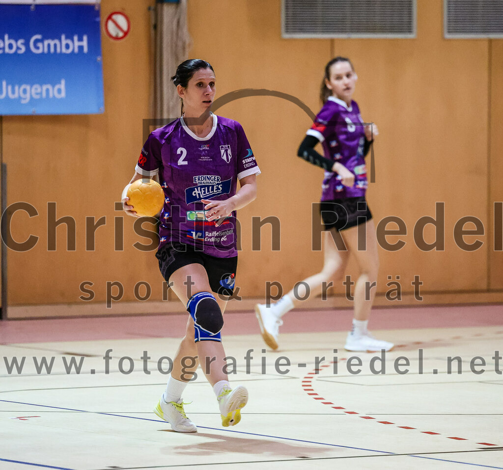 2023-12-17_061_SpVgg_Altenerding_II_gegen_HF_Scheyern | Erding, Deutschland, 17.12.2023:
Handball, Bezirksliga Frauen Altbayern 2023 / 2024, 9. Spieltag, SpVgg Altenerding II gegen HF Scheyern, Endergebnis: 22:26

Grit Kschischow (SpVgg Altenerding, #2)

Foto: Christian Riedel / fotografie-riedel.net